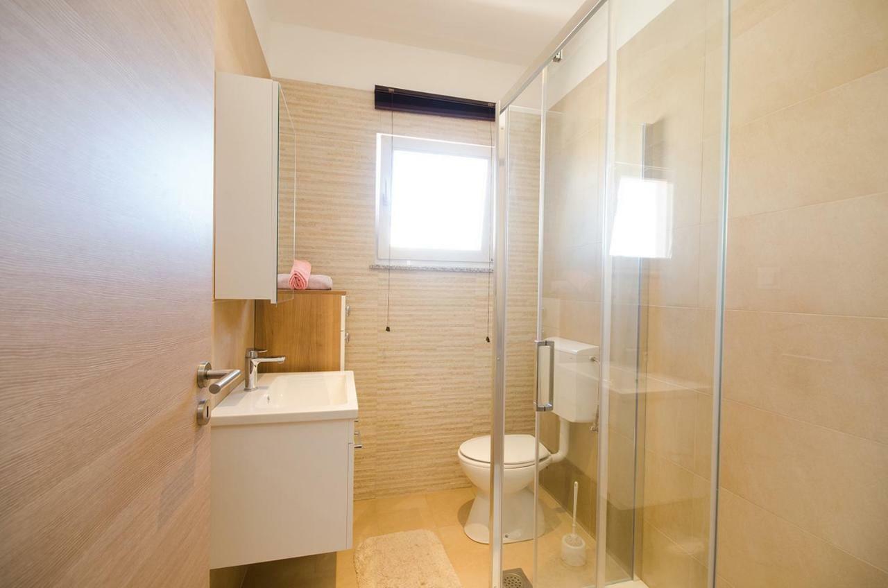 Apartman Korina Sukošan Екстериор снимка
